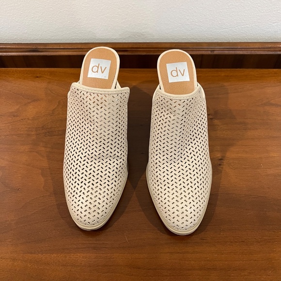 Dolce Vita Women's Size 9 Kenli Perforated Faux Leather, Wooden Block Heel Mules - Picture 2 of 7